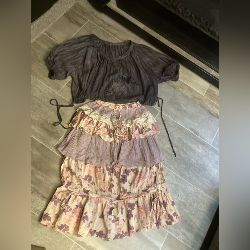 Hand Crafted Mauve & Cream Floral Tiered Maxi Skirt - Picture 7 of 7